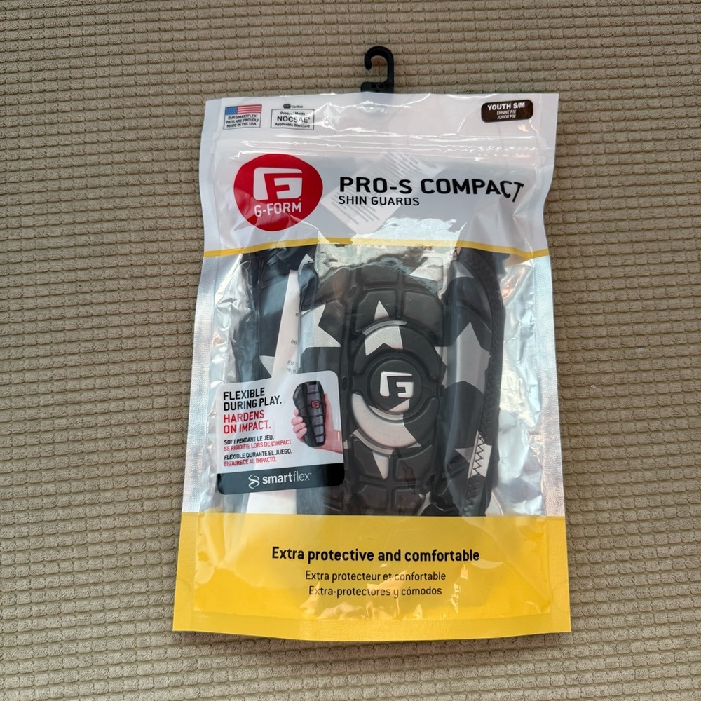 G-Form Pro S Compact Shin guards - Picture 2 of 3